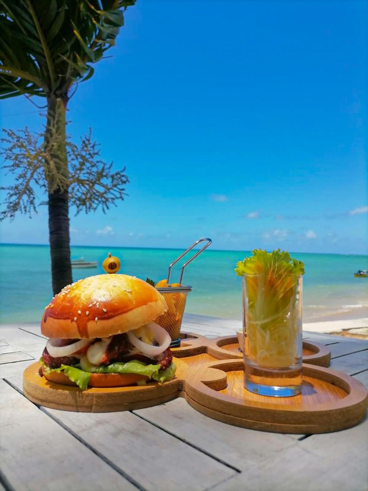 Cocotiers Hotel - Rodrigues Port Mathurin Buitenkant foto