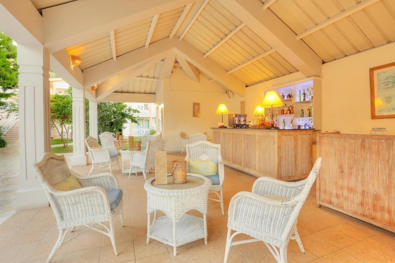 Cocotiers Hotel - Rodrigues Port Mathurin Buitenkant foto